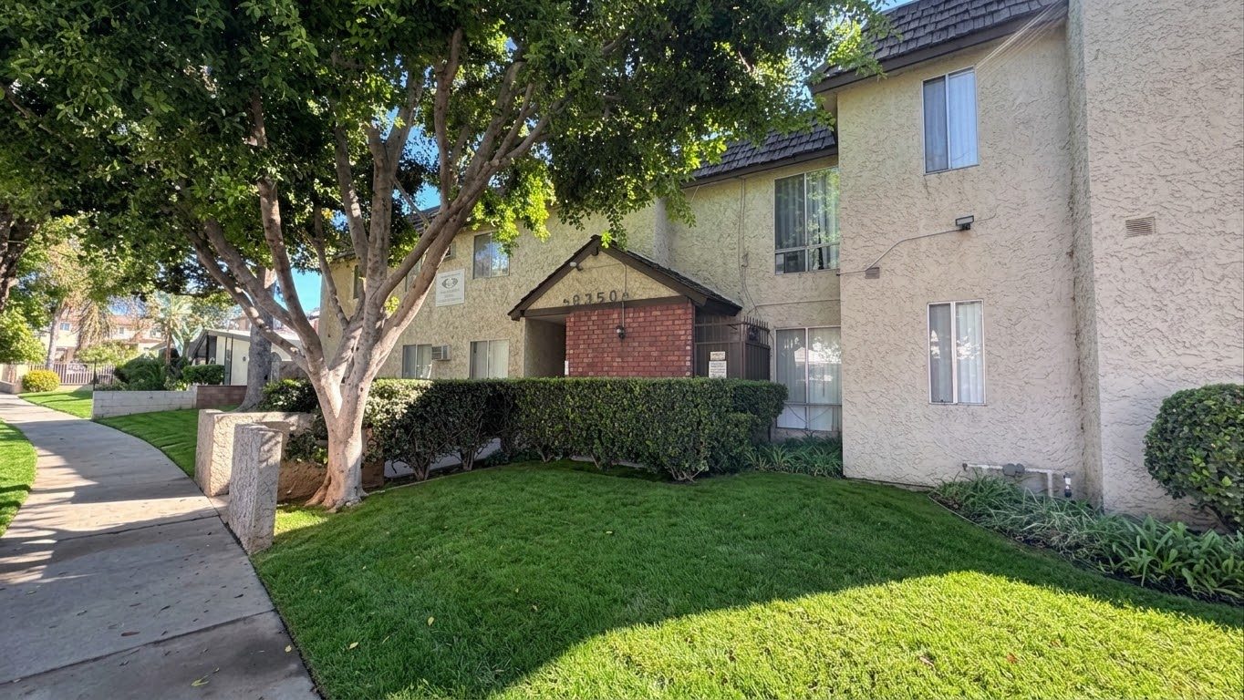 8350 AMIGO AVE exterior